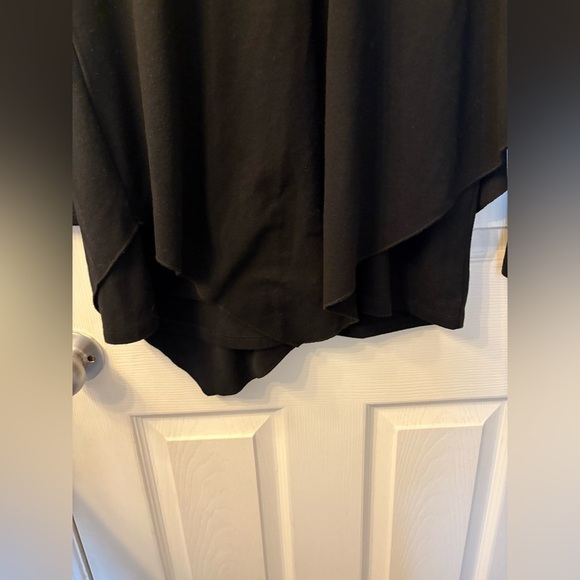 Soft Surroundings Madeline black tunic long sleeve size medium - Picture 8 of 14